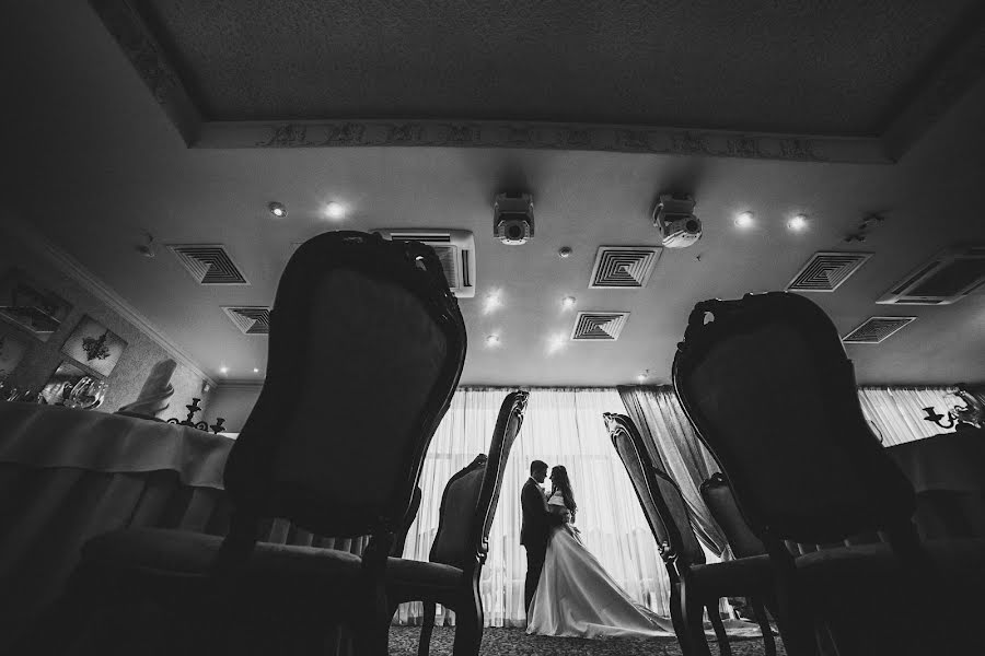 Nhiếp ảnh gia ảnh cưới Aleksandr Sychev (alexandersychev). Ảnh của 23 tháng 3 2016