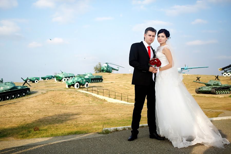 Wedding photographer Olesya Shapovalova (lesyashapovalova). Photo of 26 November 2014