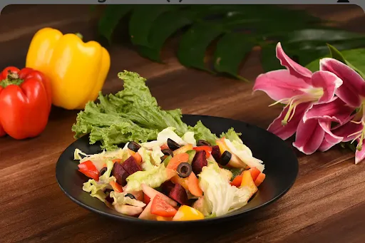 Rainbow Chicken Salad With Honey Musturd Dressing