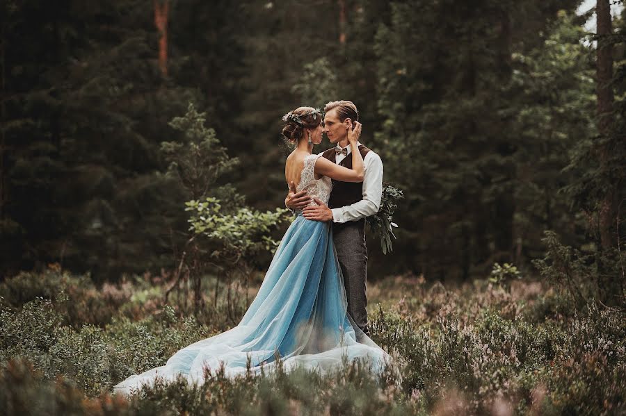 婚禮攝影師Ieva Vogulienė（ievafoto）。2019 8月19日的照片