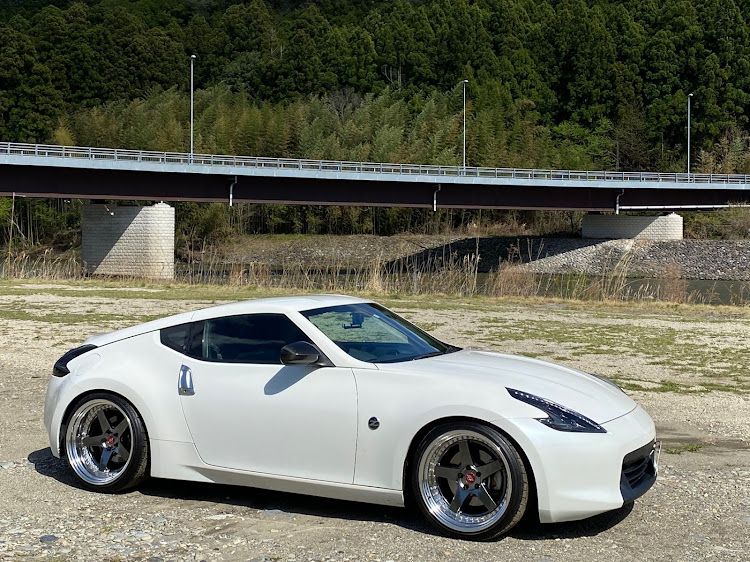 フェアレディZのZ34・pickUpCarsに選ばれたい・discover_ct・カメ活・高岩大橋に関するカスタム事例の投稿画像3枚目