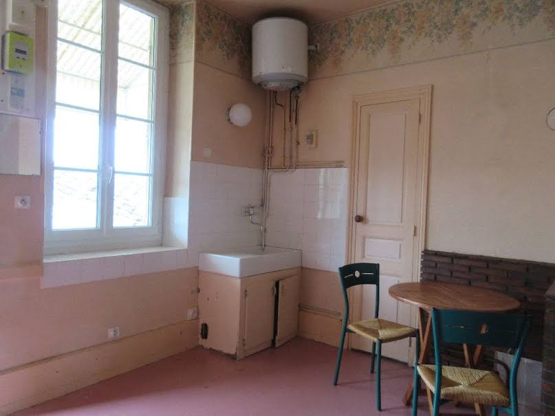 Vente appartement 4 pièces 106.7 m² à Autun (71400), 69 000 €