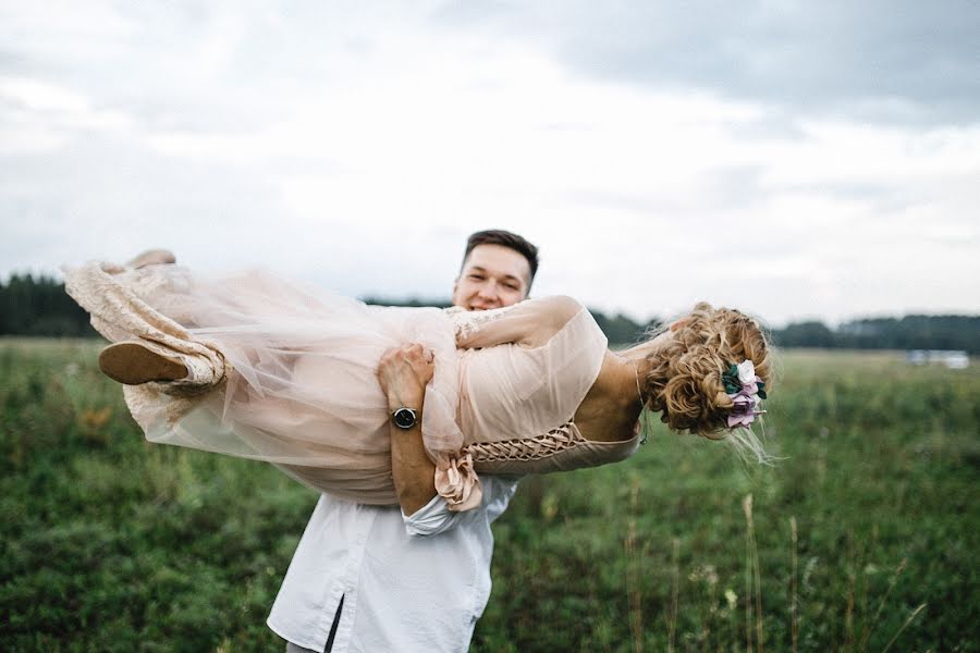 Fotógrafo de casamento Tomash Volozhanin (volojanin). Foto de 26 de março 2017