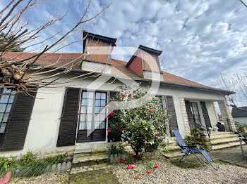 maison à Saint-Médard-de-Guizières (33)