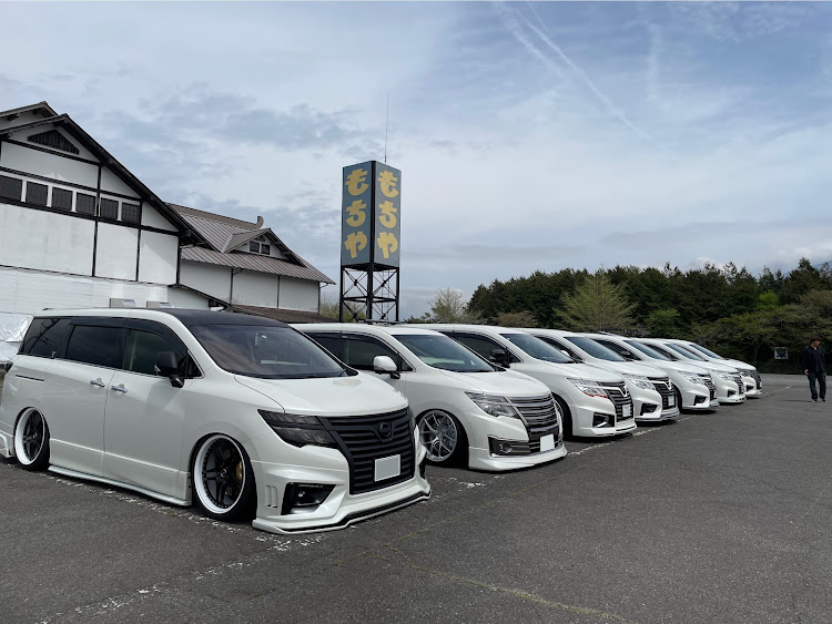 エルグランドのたかちゃんさん有難うございました！・関西ファミリーの皆様！また会いましょう！・関東組の皆様、また参加しましょう！・実は黄砂で気管支炎になりました😩に関するカスタム事例の投稿画像3枚目