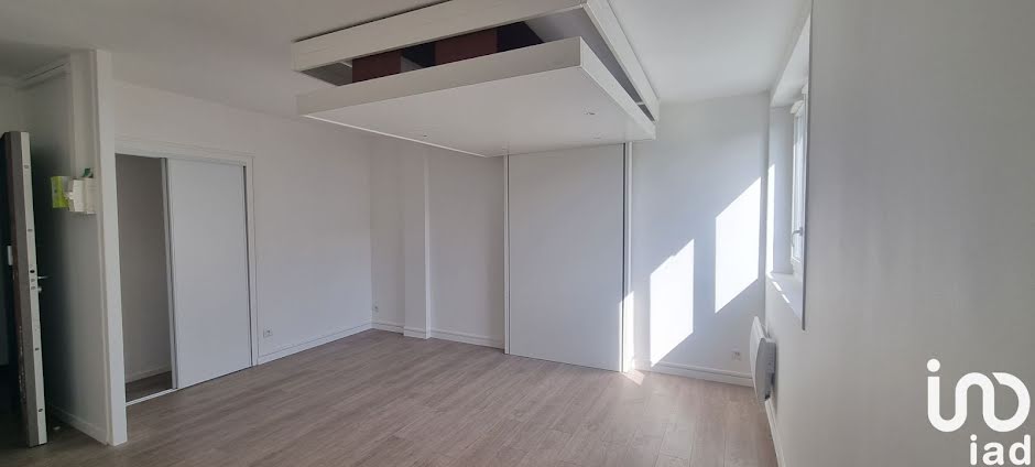 Vente appartement 1 pièce 27 m² à Bobigny (93000), 132 000 €