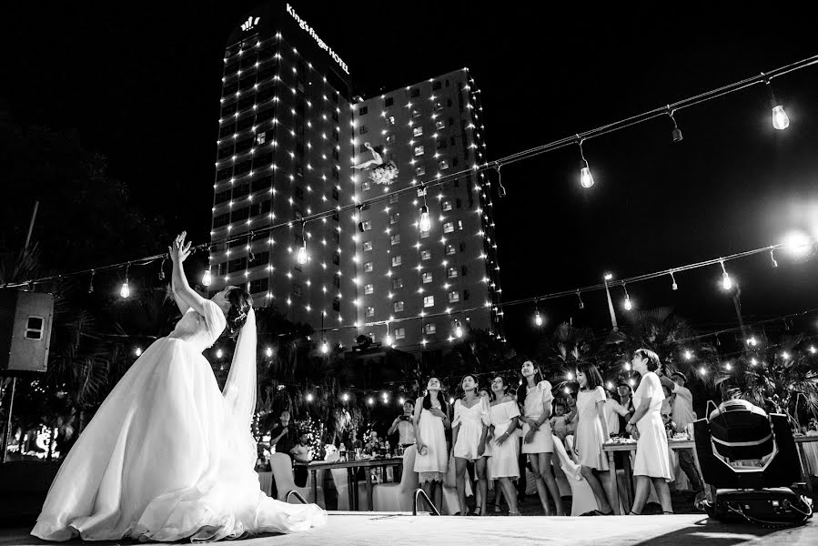 Fotógrafo de casamento Nguyên Dinh (nguyenarts). Foto de 16 de outubro 2019