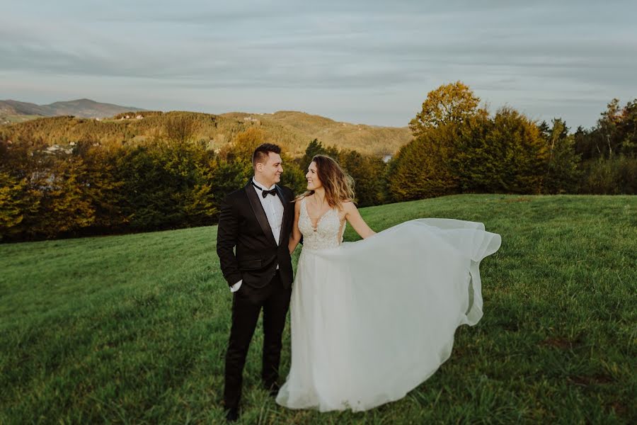 Jurufoto perkahwinan Ewelina Kulas (ewelinakulasfoto). Foto pada 28 Oktober 2019