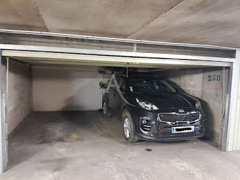 parking à Paris 19ème (75)