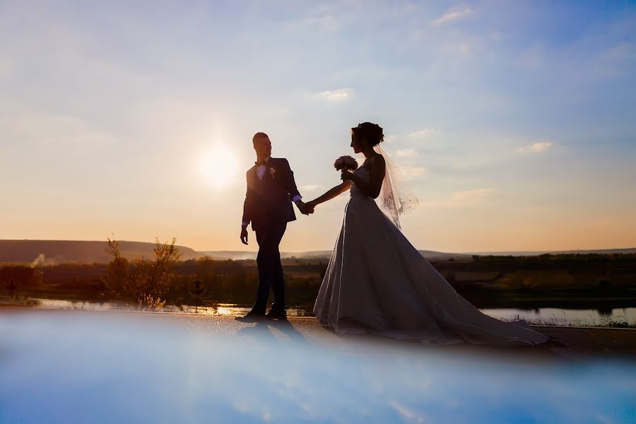 Fotógrafo de casamento Ekaterina Glazkova (photostudiosmile). Foto de 30 de outubro 2018