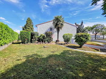 maison à La Roche-sur-Yon (85)