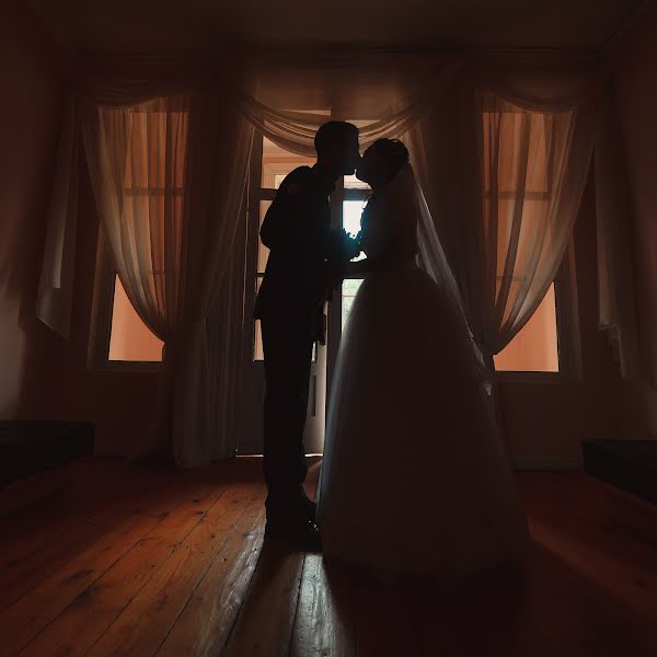 Fotografo di matrimoni Denis Vashkevich (shakti-pepel). Foto del 12 luglio 2019