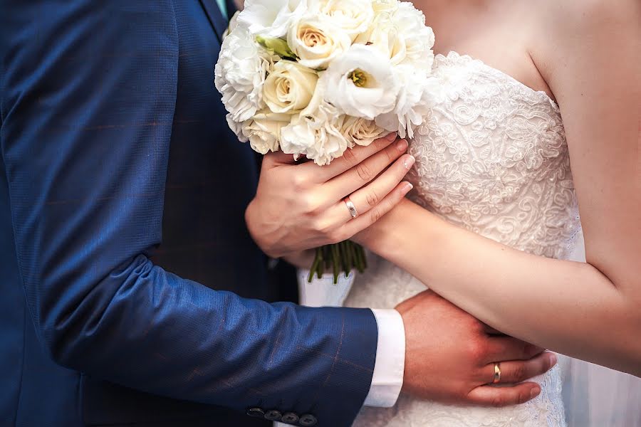 Fotógrafo de casamento Ooooo Ooooo (dgalynaphoto). Foto de 17 de janeiro 2016