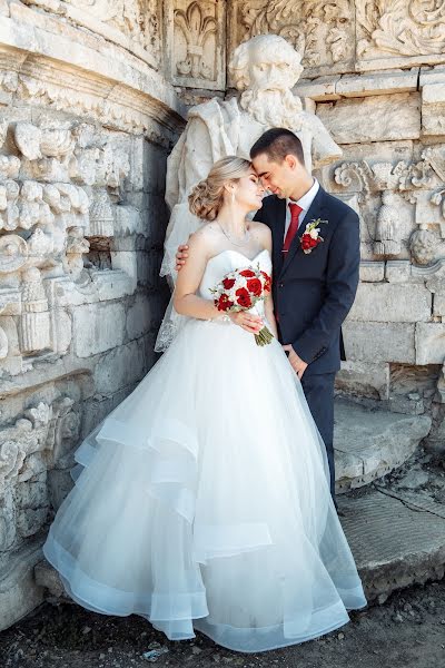 Wedding photographer Sergey Bezmenov (bezimianniy). Photo of 12 February 2019