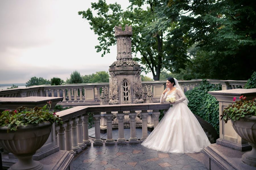 Fotógrafo de casamento Andrey Kasatkin (avkasat). Foto de 3 de outubro 2021