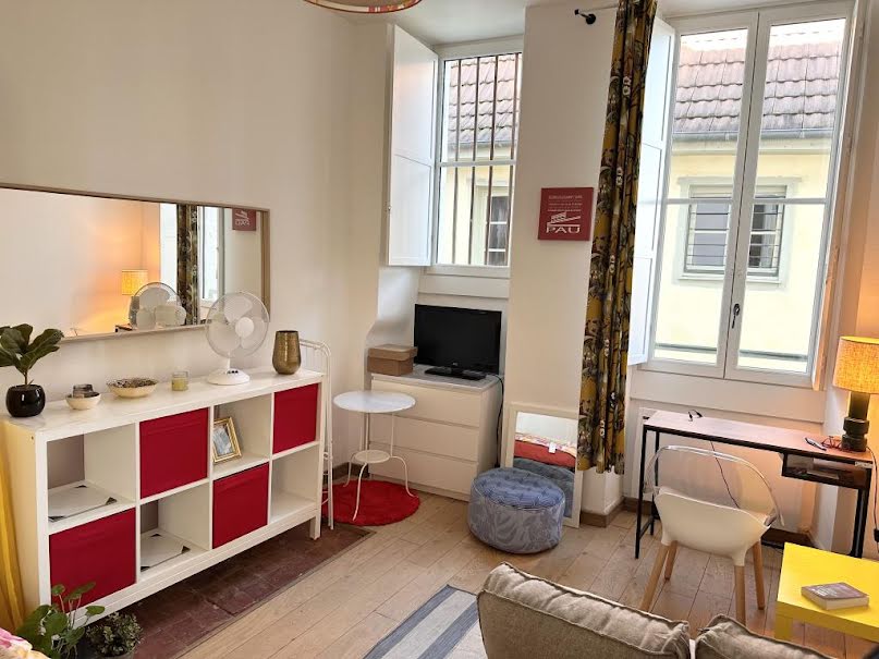 Location meublée appartement 1 pièce 26 m² à Pau (64000), 590 €