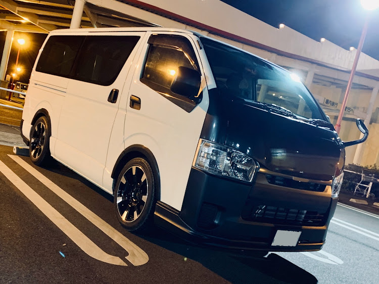 ハイエースバンの仕事納め・秘密主義者…?・半額シールのお得感に関するカスタム事例の投稿画像1枚目
