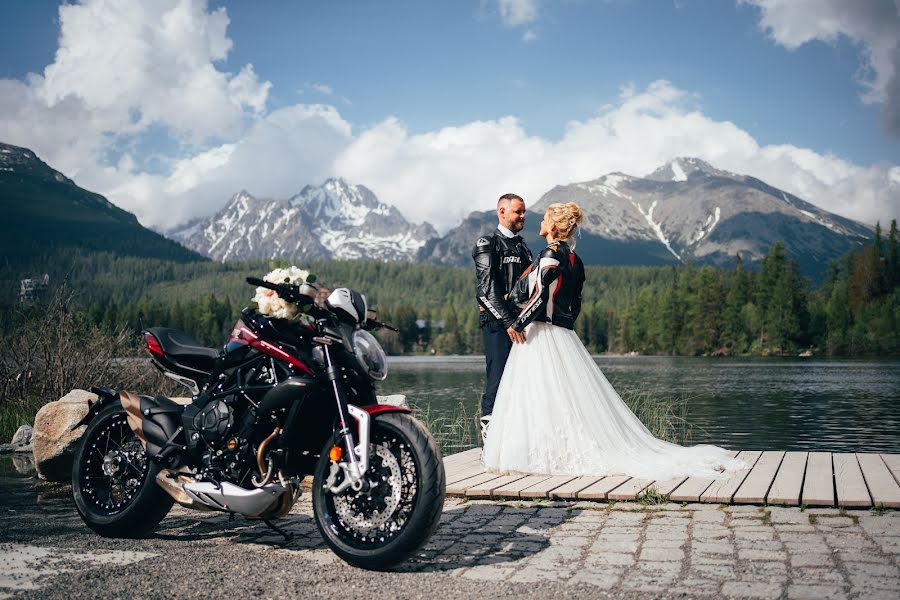 Photographe de mariage Radoslav Grivalský (grivalskyphoto). Photo du 3 juillet 2023