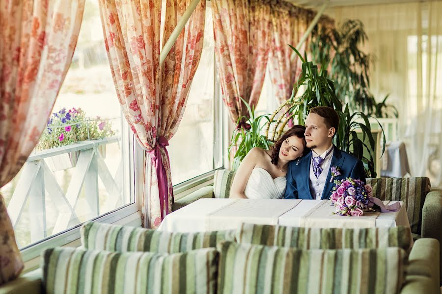 Wedding photographer Anna Averina (averinafoto). Photo of 29 March 2016