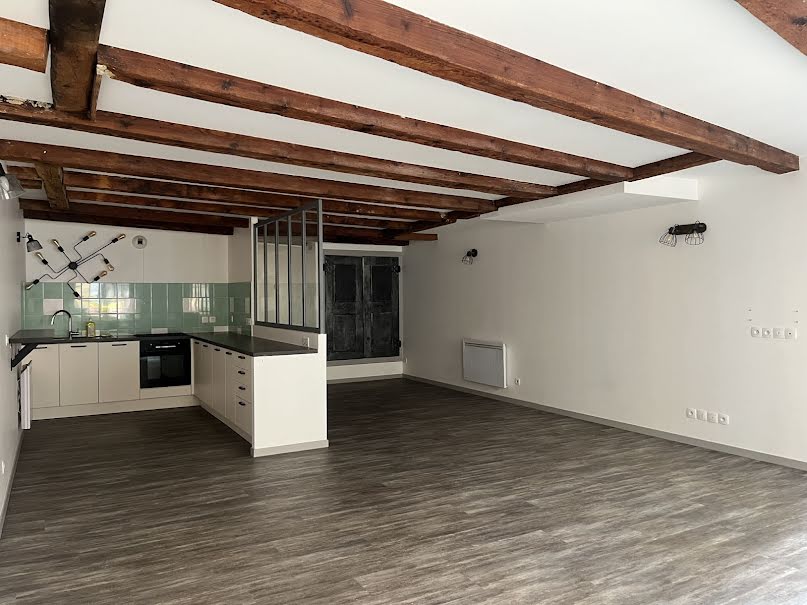 Location  appartement 3 pièces 84 m² à Le Puy-en-Velay (43000), 580 €
