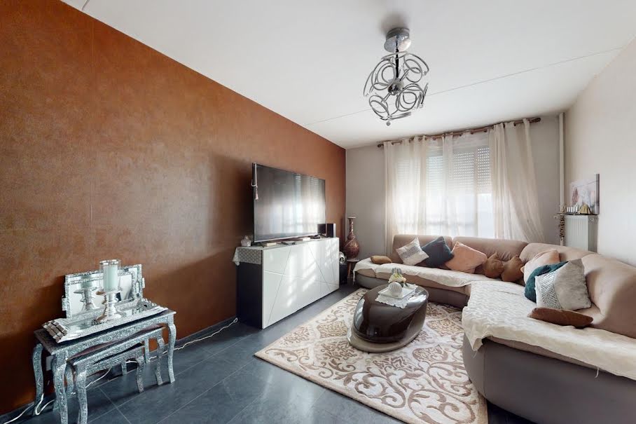 Vente appartement 5 pièces 91 m² à Grenoble (38000), 165 000 €