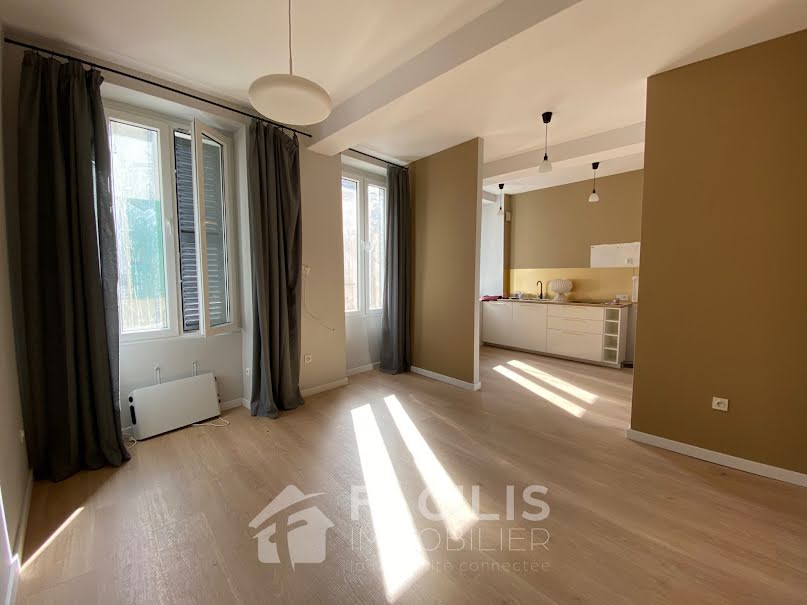 Vente maison 12 pièces 198 m² à Vichy (03200), 229 000 €