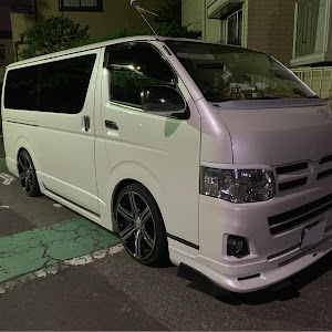 ハイエースバン TRH200V