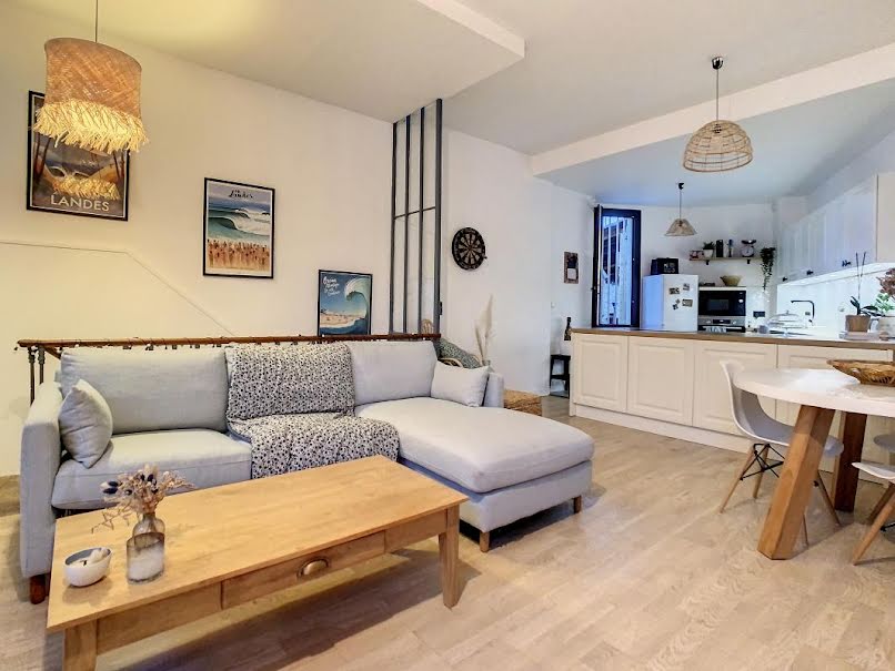 Vente appartement 3 pièces 65.56 m² à Bordeaux (33000), 325 000 €