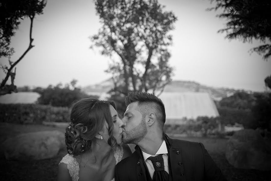 Fotografo di matrimoni Joan Mariño (joanmarino). Foto del 6 aprile 2016