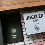 Juggler Cafe