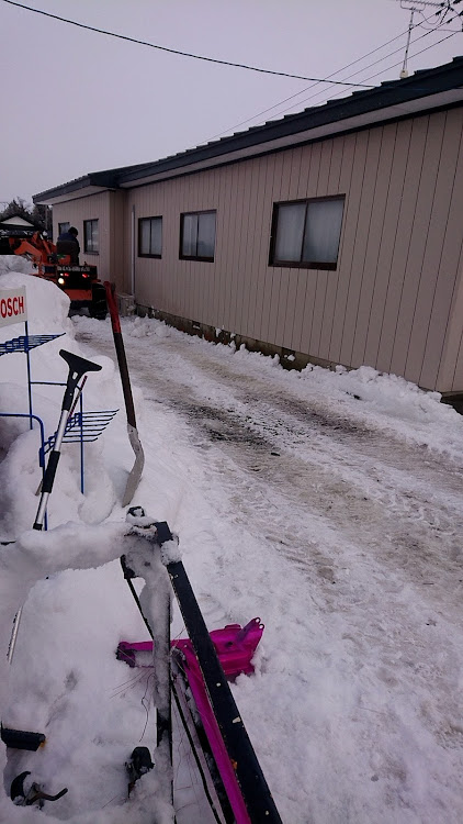 ムーヴカスタムの除雪作業・軒下板金・L175Sムーヴ・J32ティアナ・L160ムーヴに関するカスタム事例の投稿画像2枚目