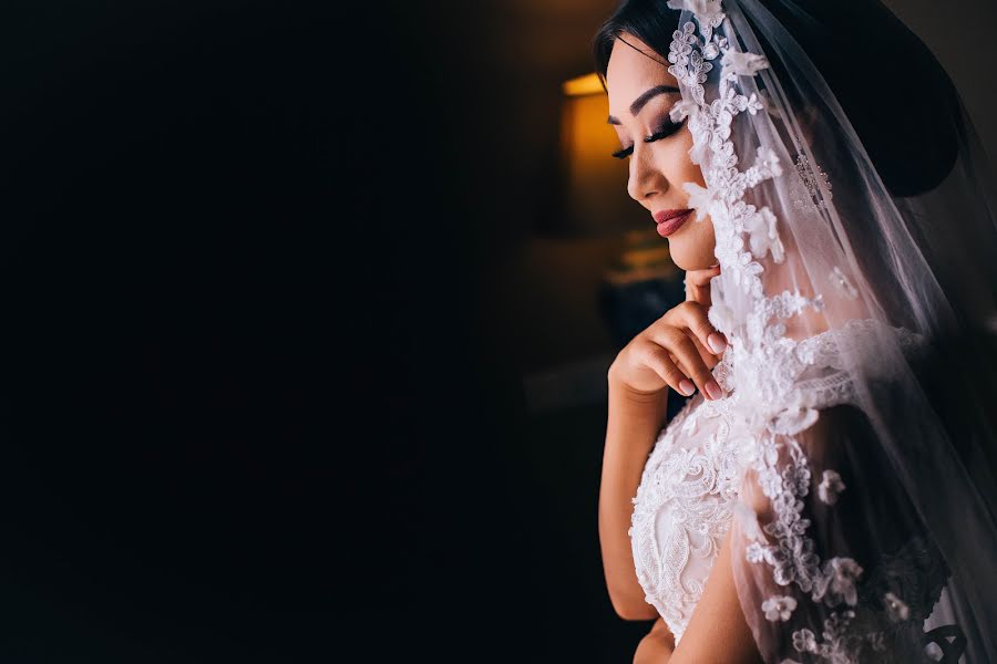 Fotógrafo de casamento Chika Bakaev (chika). Foto de 13 de setembro 2018