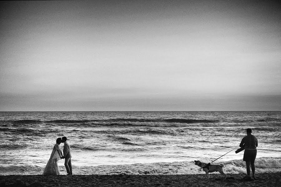 結婚式の写真家Roberto Arcangeli (robertoarcangeli)。2023 3月27日の写真