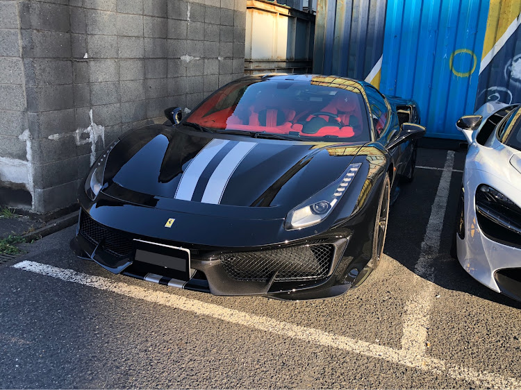 540CのカマロSS・ランボルギーニ・フェラーリ・マクラーレン・ツーリングに関するカスタム事例の投稿画像2枚目