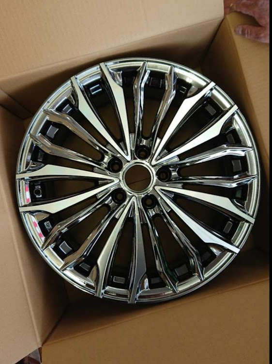 カムリのタイガー🐯さんが投稿したカスタム事例の投稿画像1枚目