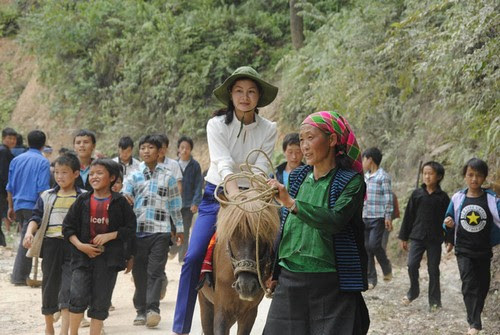 Tuần văn hóa du lịch Lễ hội Chợ tình Khâu Vai 2015 - 4