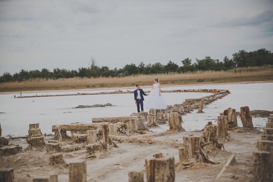 Fotógrafo de bodas Lyubov Ilyukhina (astinfinity). Foto del 16 de agosto 2017