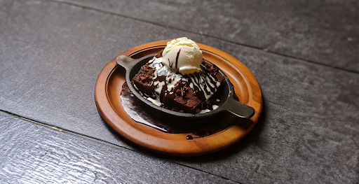 Hot Chocolate Fudge Sizzling