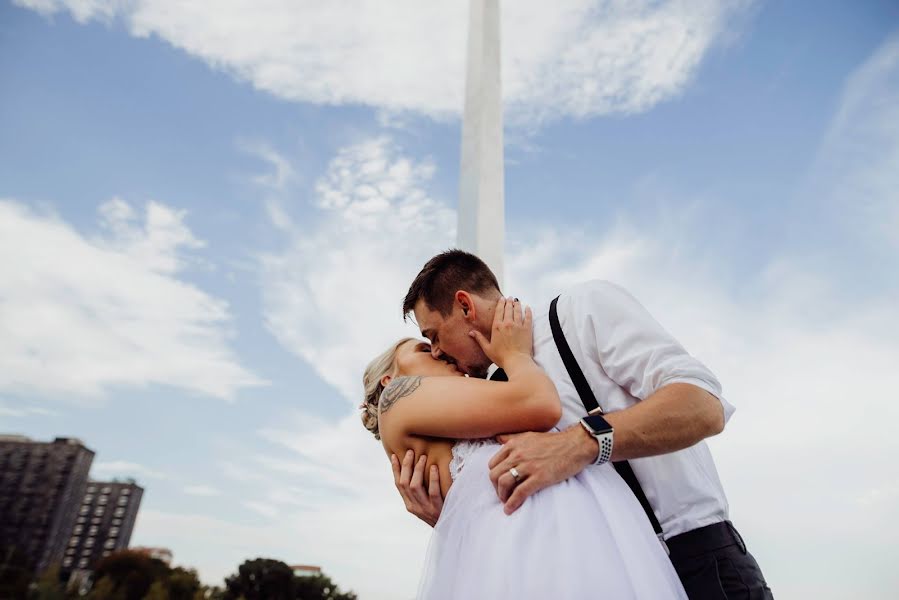 Fotografo di matrimoni Sheila Dugopolski (sheiladugopolski). Foto del 9 settembre 2019