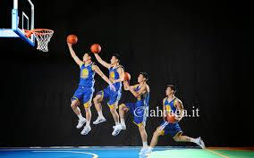 C:\Users\azka\Pictures\basket\lay up shot2.jpg