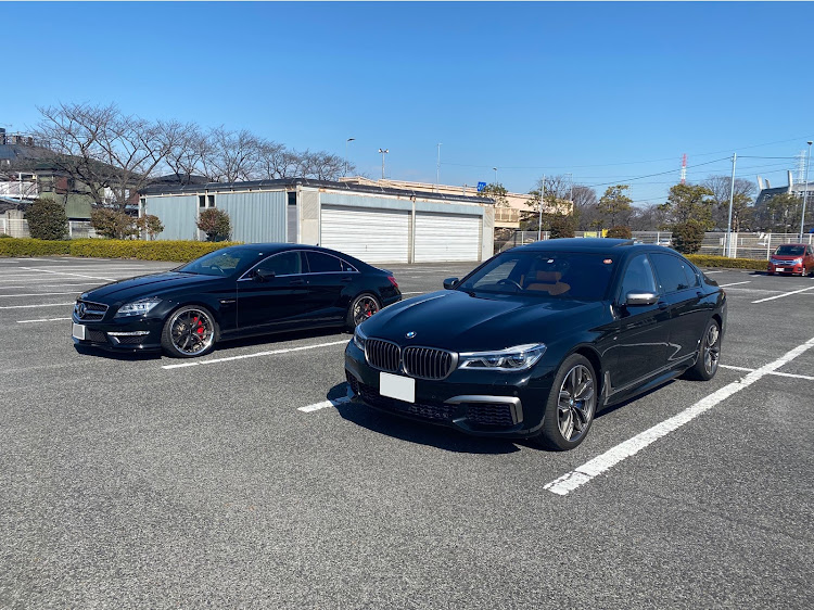 CLSのメルセデス・ベンツ・友人の車・AMG・ドライブ・BMW760LIに関するカスタム事例の投稿画像1枚目