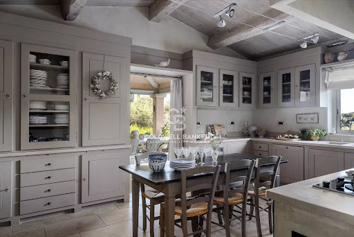 Villa avec piscine et jardin 4