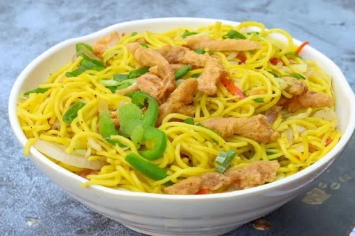 Hakka Noodles Chicken