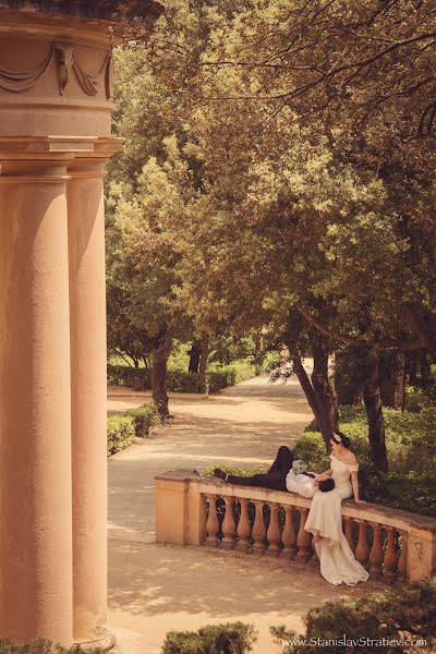 Fotografo di matrimoni Stanislav Stratiev (stratiev). Foto del 28 dicembre 2016