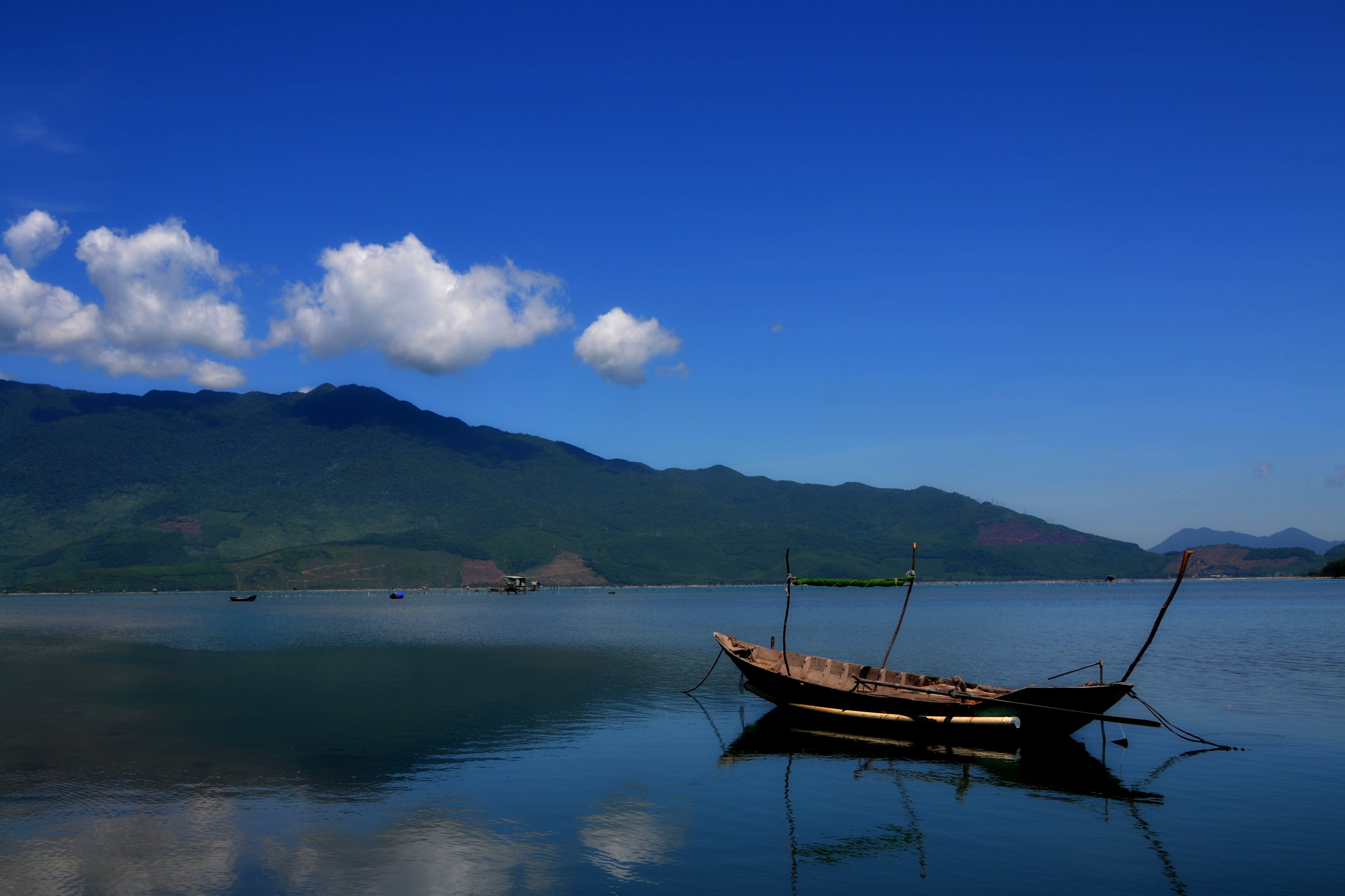 Vietnam ....la serenità dei suoi luoghi.  di Massimo BrugognonePhotography 