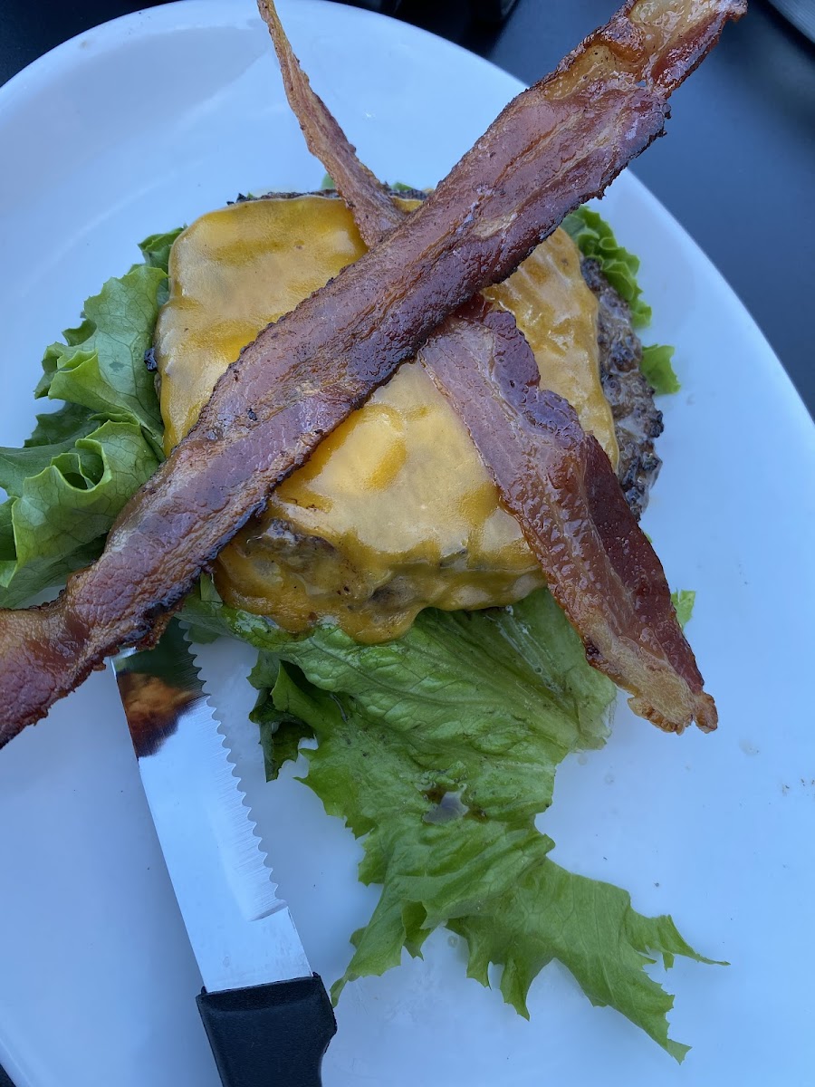 Simple Bacon Cheese on lettuce