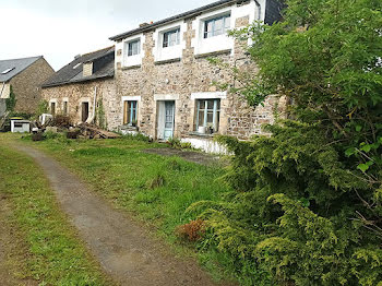 maison à Saint-Jean-Kerdaniel (22)