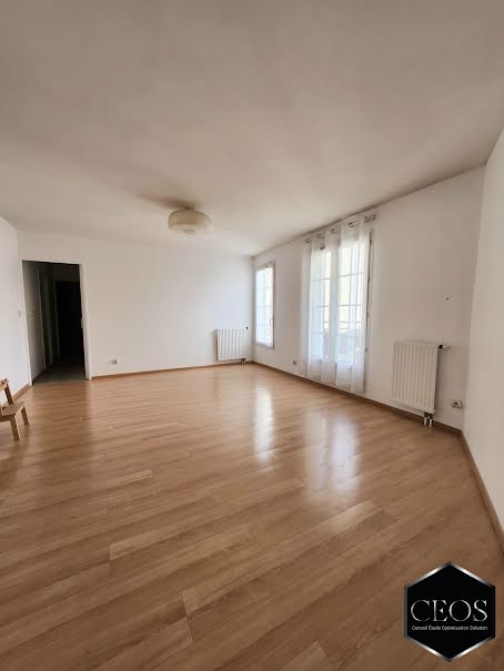 Location  appartement 3 pièces 60 m² à Bussy-Saint-Georges (77600), 1 150 €