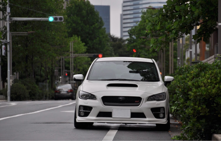 WRX STIの雨・梅雨に関するカスタム事例の投稿画像1枚目