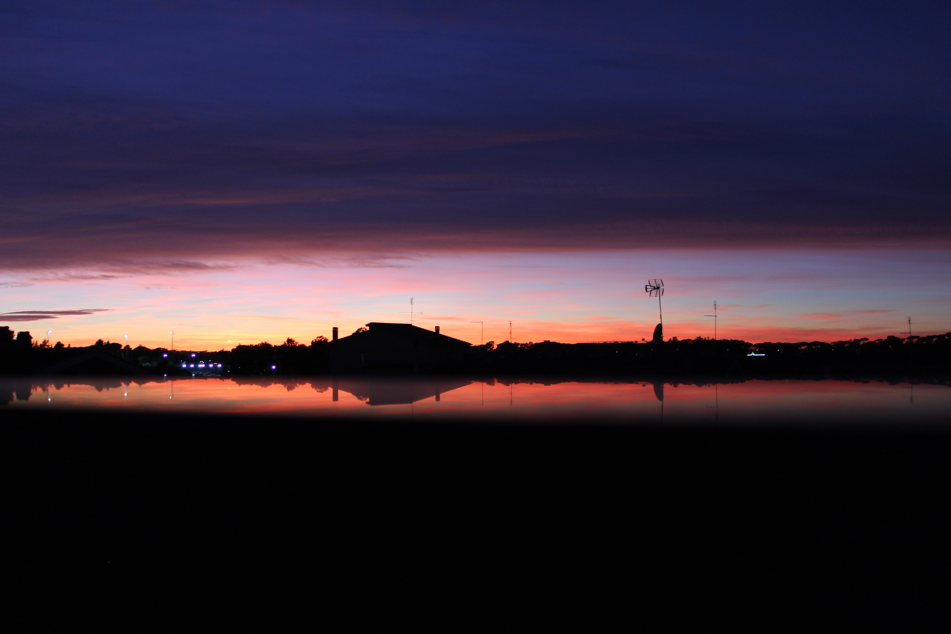 Tramonto simmetrico  di riccardo_zellini